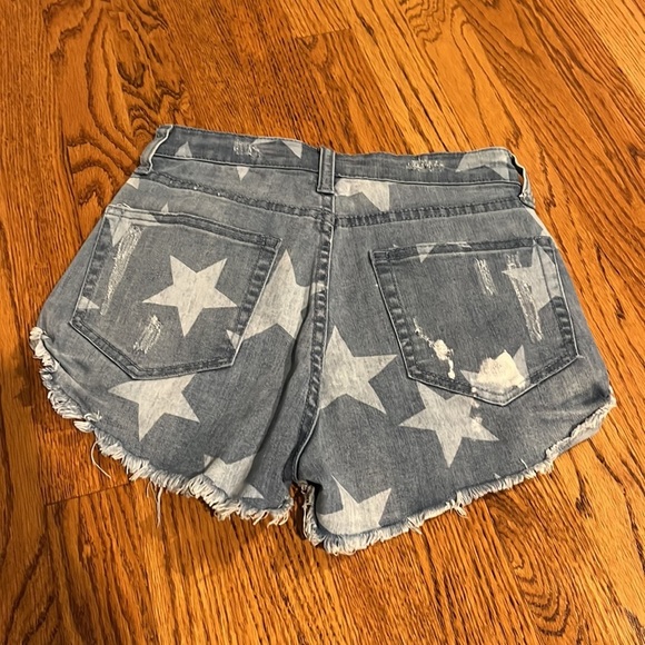 Vintage Havana Woman’s Light Blue Star Jean Shorts Size 25 - Picture 3 of 4